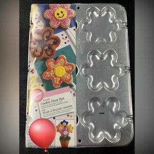 🧨Wilton NWOT Cookie Treat Pan